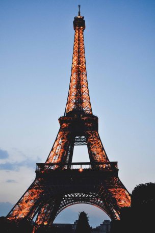 Eiffel_tower_02